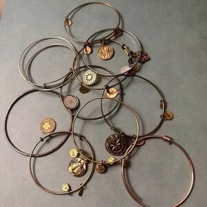 Alex and Ani Expandable Wire Bangle Bracelet Lot Path of Life Clover Mixed Metal